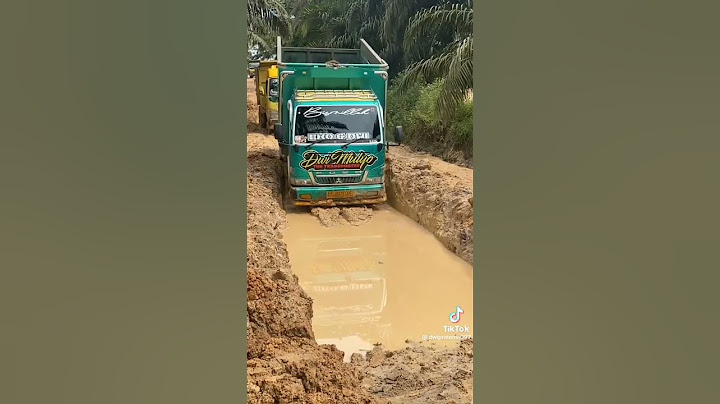 perjuangan truk sawit jalan berlumpur#shorts
