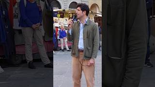 Tu vuo' fa l'americano #street #singer #streetmusic  #livemusic