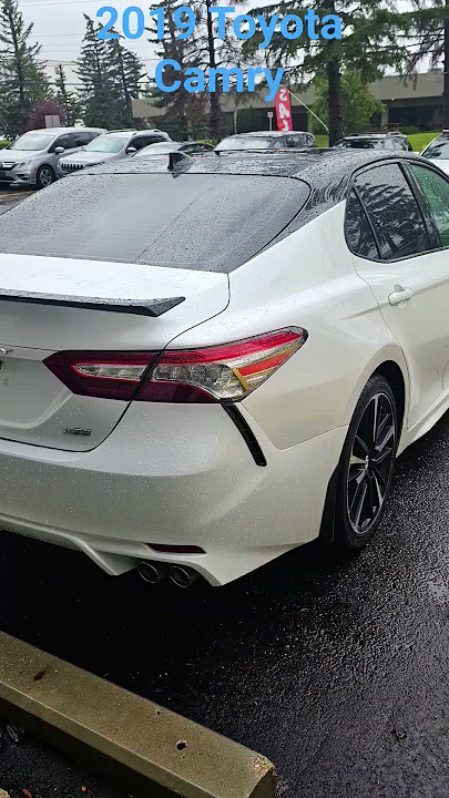 2019 Toyota Camry xse luxury with navigation 🚗🗺️✨ panoramic sunroof ☀️😎 heated seats 🔥403-796-9101