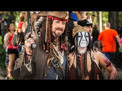 Adam Savage Incognito as Jack Sparrow at Dragon*Con 2013