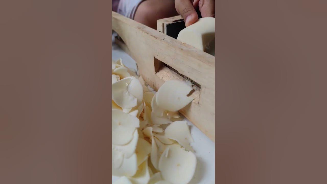 This is the process of making cassava chips -Agriculture farming #shorts