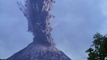 Dante's Peak 1997 - The Eruption