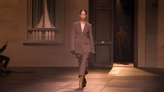 Confident Elegance By Ami, Paris Men Fall/Winter 2024-25 | Fashiontv | Ftv