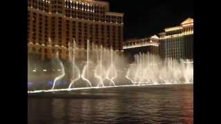 Wasserspiele vor dem Hotel Bellagio (Las Vegas)