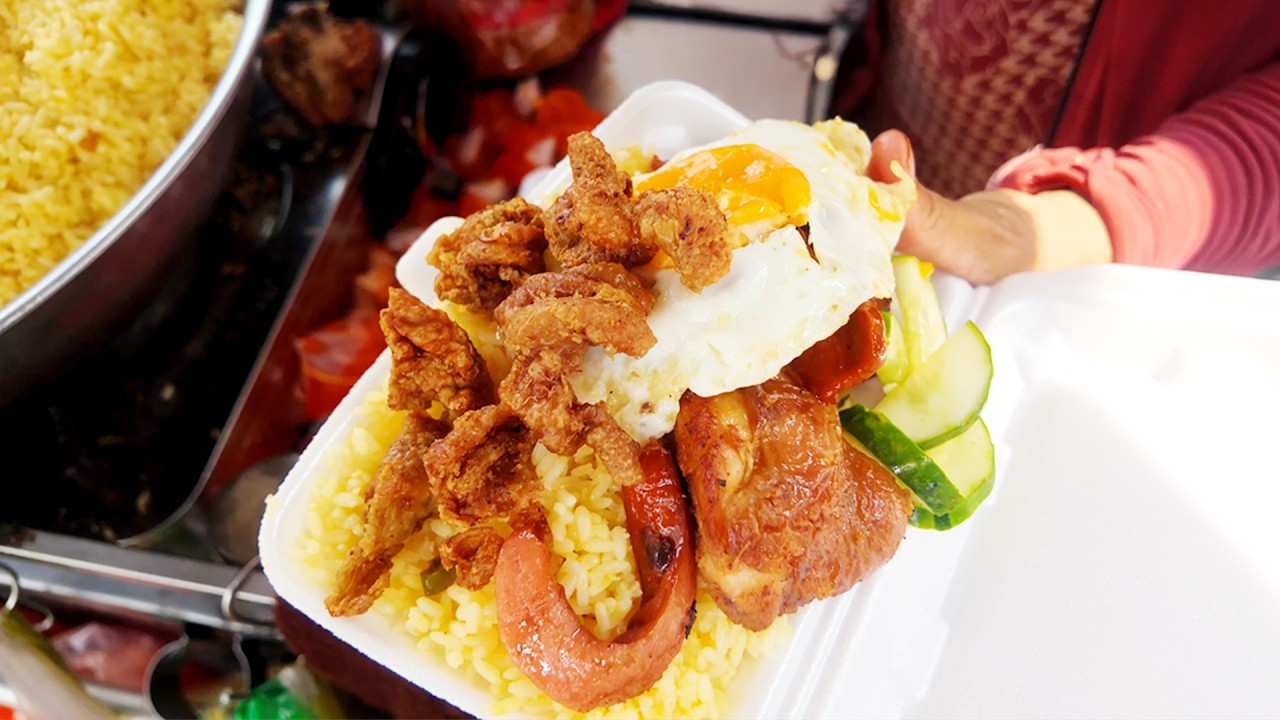 CƠM GÀ MÁ PHỤNG: Full Topping Xá Xíu Trứng Xúc Xích 25K - Rẻ Nhất Sài Gòn?