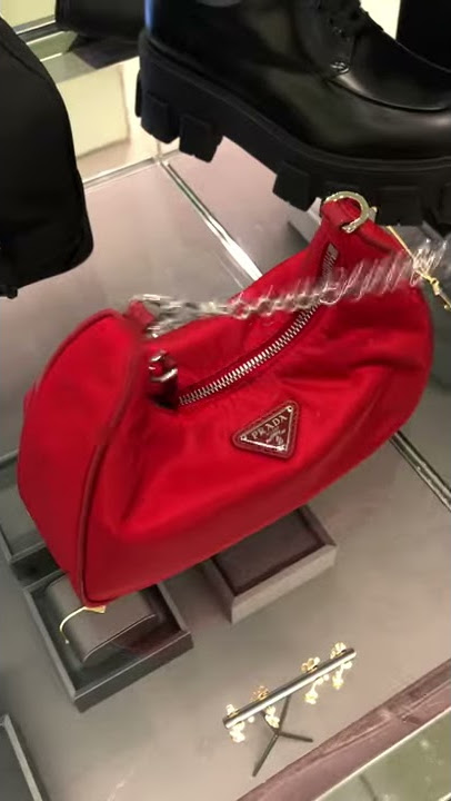 How To Spot Fake Prada Re-Edition 2005 Nylon Shoulder Bag – LegitGrails