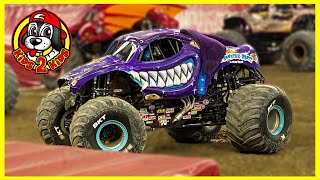 Monster Jam Trucks - Monster Mutt Dalmatian Galaxy FREESTYLE SHOW Toy Re-enactment LUCAS OIL STADIUM