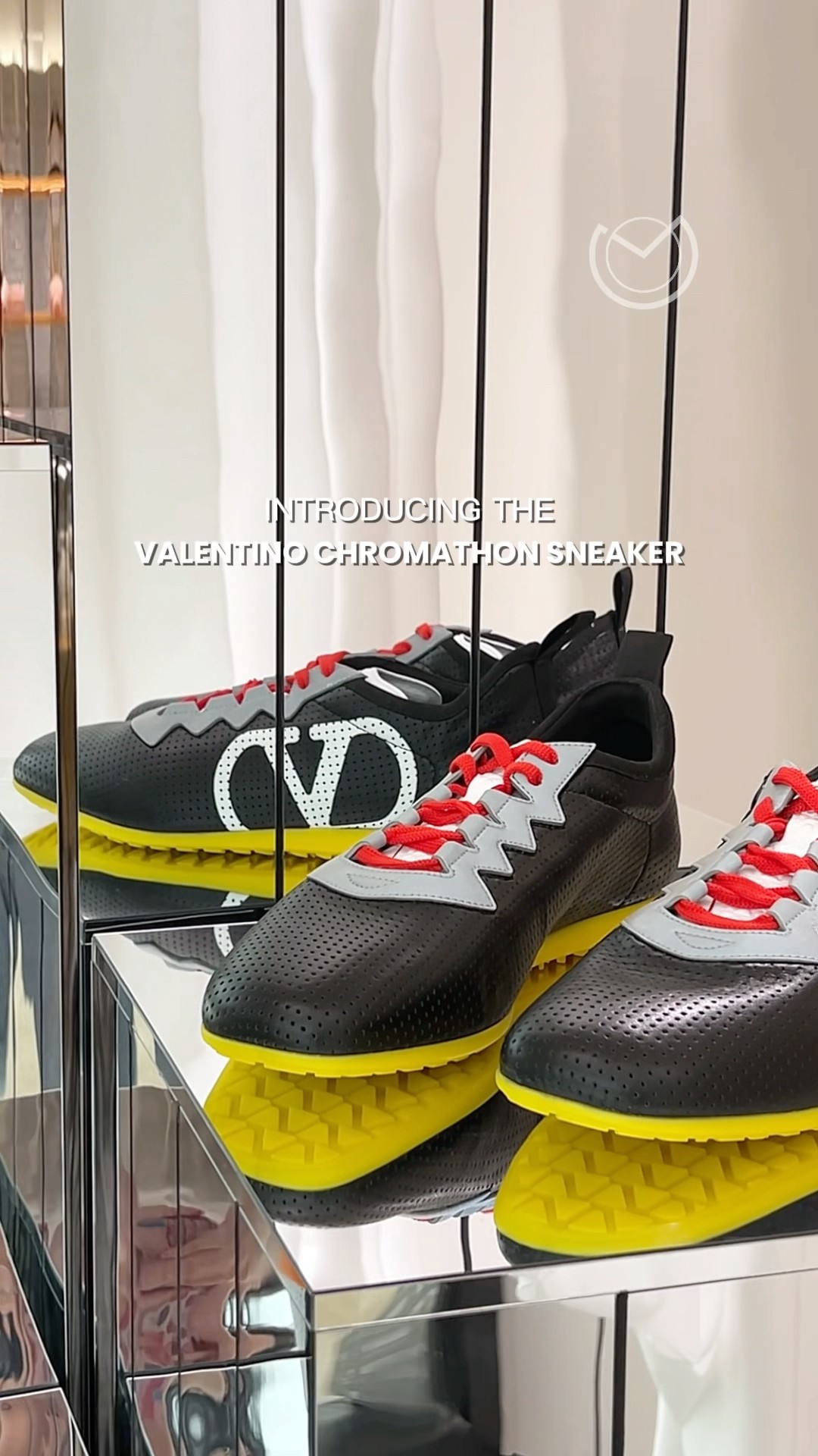 スニーカー VALENTINO BLACK VELVET CHROMATHON SNEAKERS This Valentino Sneaker Is a Must-Have for Sport Lovers - YouTube