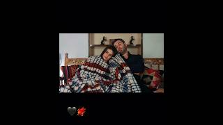 Çek,Çek,Çek Tetiği.yar Vurmuş Kurşun Ne Ki…Şu Kısmı Sayısız Kez Dinledim,Çok Güzel Çok Dokunaklı.🖤 Resimi