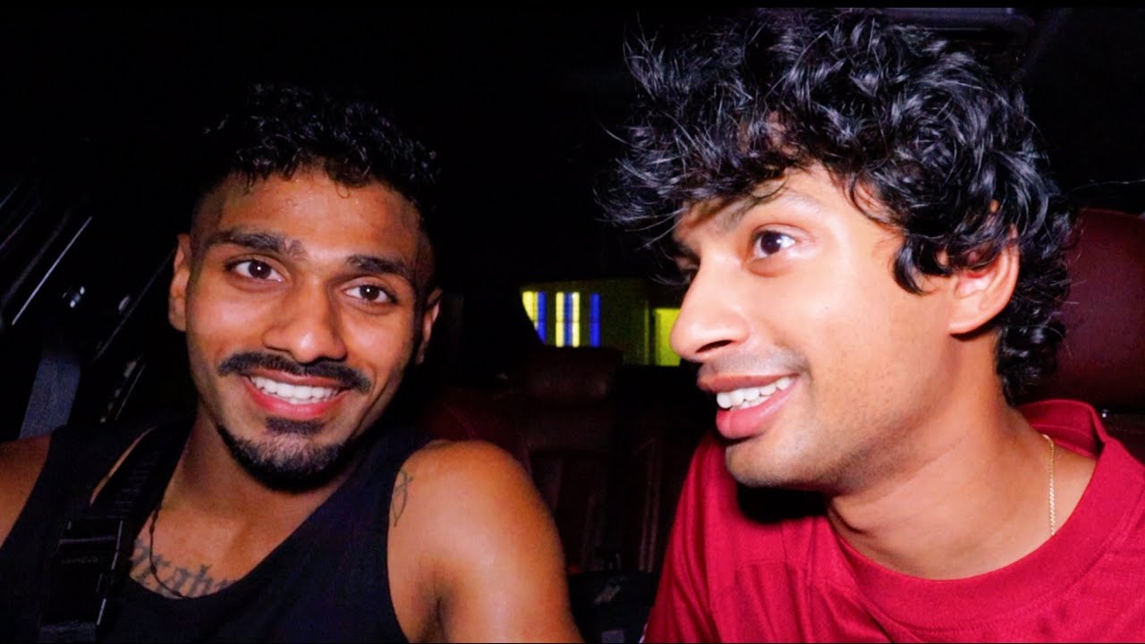 РАЗЫГРЫВ ДРУЗЕЙ С ПРОФЕССИОНАЛЬНЫМ ФУТБОЛИСТОМ!!!