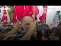 Empujones y golpes entre manifestantes y la policía en la protesta de organizaciones sociales