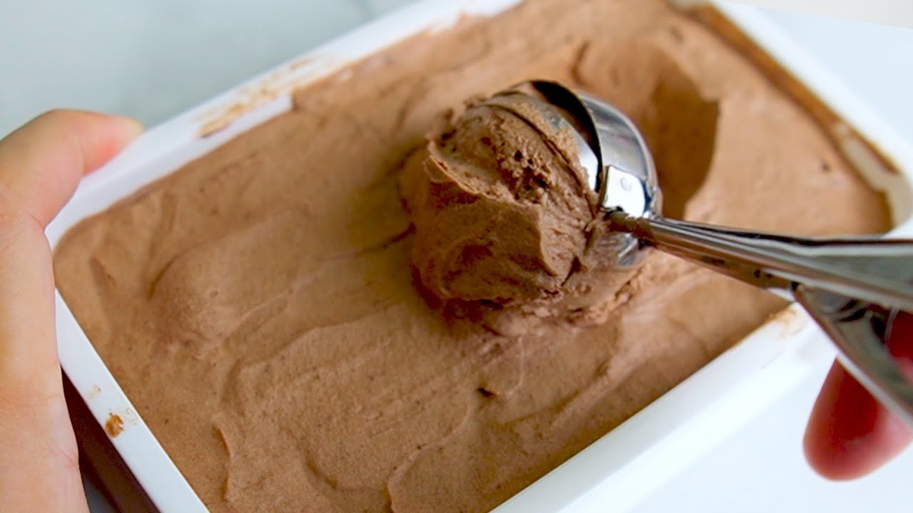 我吃過最好吃的巧克力冰淇淋[超簡單製作]！This Chocolate ice cream better than Godiva soft  serve(3minscook)