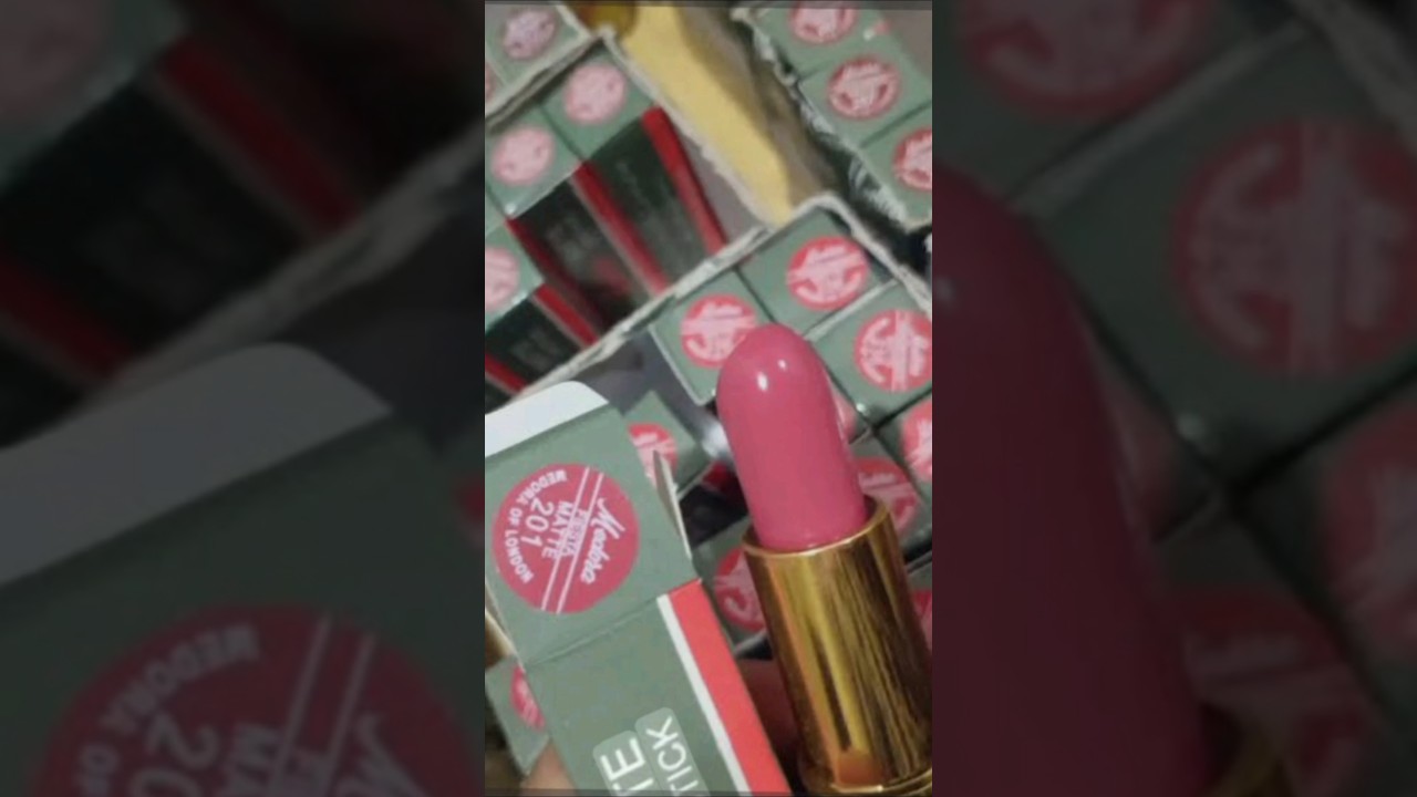 Medora Lipstick Pink Shade 201 