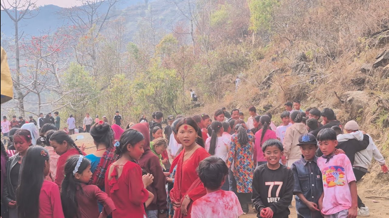 फागु पुर्निमा को जात्रा मा KAVERALI सम्दी दान्स।😀 नुवकोत बरादी 