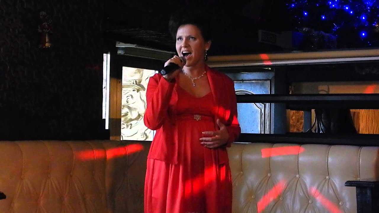 Анастасия Горевая "Русская рулетка" (Rihanna russian roulette) - YouTube