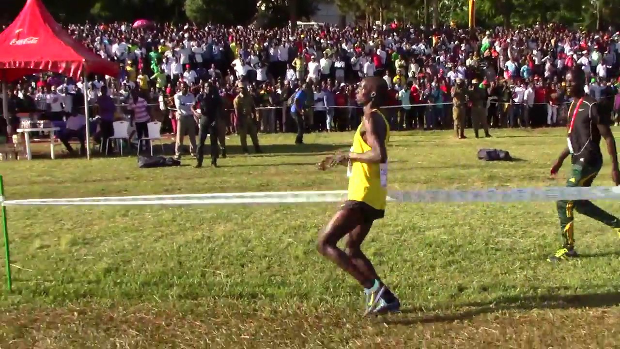Joshua Cheptegei Staggers to the Finish at 2017 World Cross