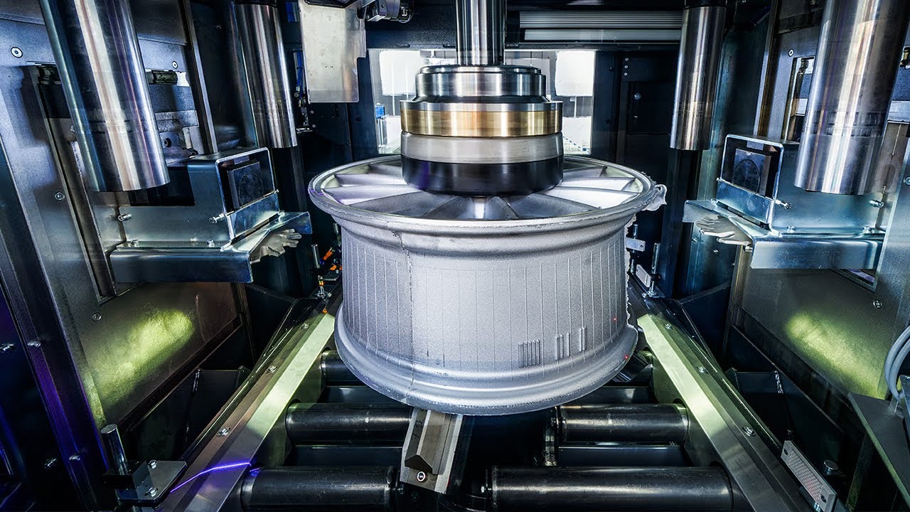 REF 300 - Inline Räder-Entgratfräsmaschine