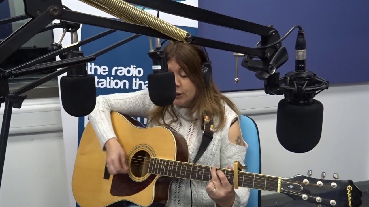 video phone beyonce mp3 Helena Mace - SOMEONE ELSE'S HEARTACHE - Express FM - 25/02/18