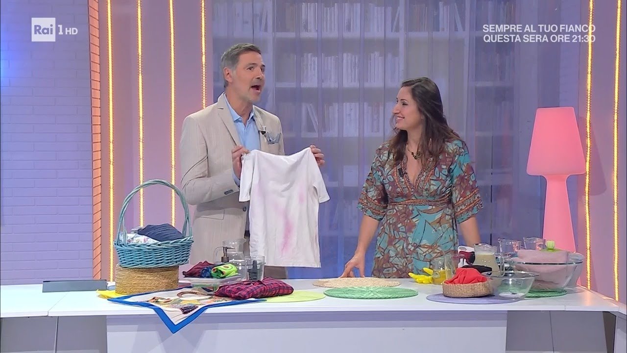 💧👕 Errori di bucato. Consigli per rimediare - Lucia Cuffaro eco-rubrica Unomattina in Famiglia Rai1