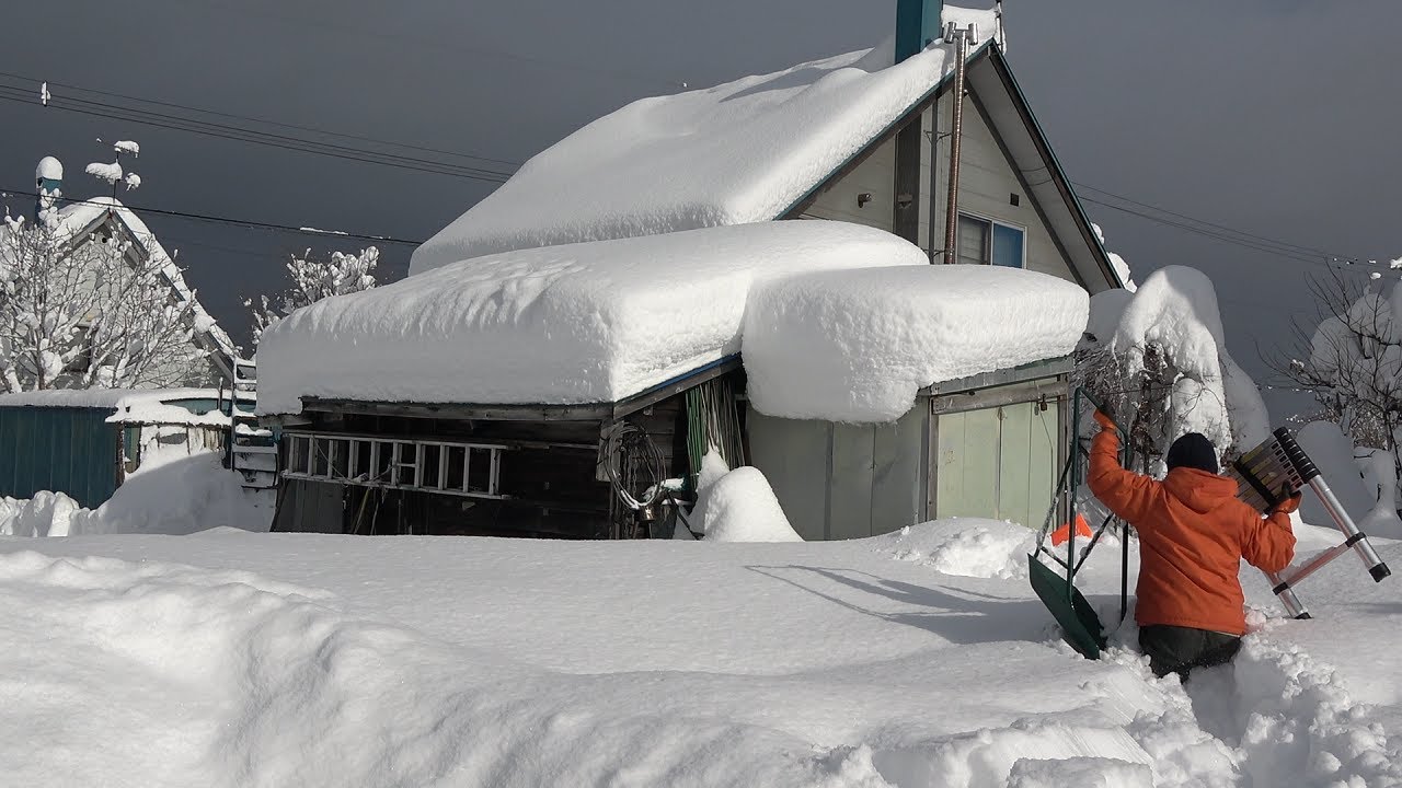 北海道の雪下ろし１２ 24年25年🌈 I slipped and fell again  Hokkaido Snow Removal 12  2024 25 ＃雪落とし #除雪