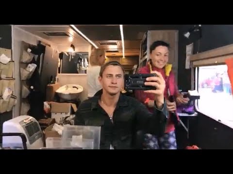 Прямой эфир! Школьники Паша Прилучный, Рома Курцын и К*))