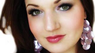 Fresh Pink Spring Makeup