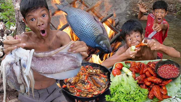 In Jongle Big Squid And Fish Cooking