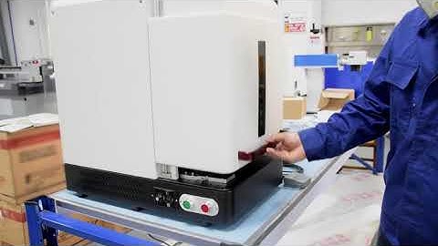 Operation video of full enclosed fiber laser marking machine