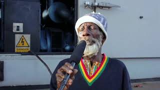 Sizzla Kalonjis Father daddy Sizzla Chanting Some Fire Freestyle daddysizzlafreestyle