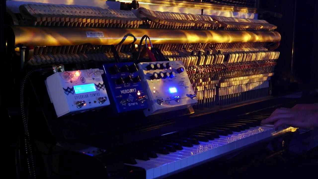 Ambient Piano & Hologram Microcosm // Meris Mercury7 // GFI Specular