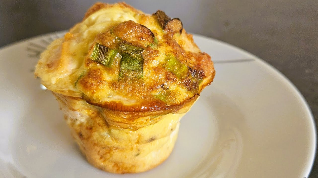 Low-Carb Protein Egg Muffins with Wild Salmon - Quick & Easy Airfryer Breakfast or Snack
