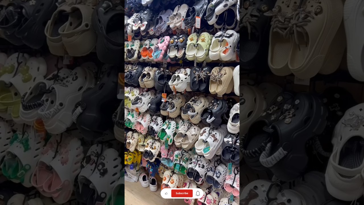 Best crocs for women's 👠✨🔥#crocs #crocsshoes #slippersforwomen #crocsfootwear #shorts_feed_viral #1k