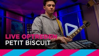 Petit Biscuit - Sunset Lover [LIVE] | SLAM! chords