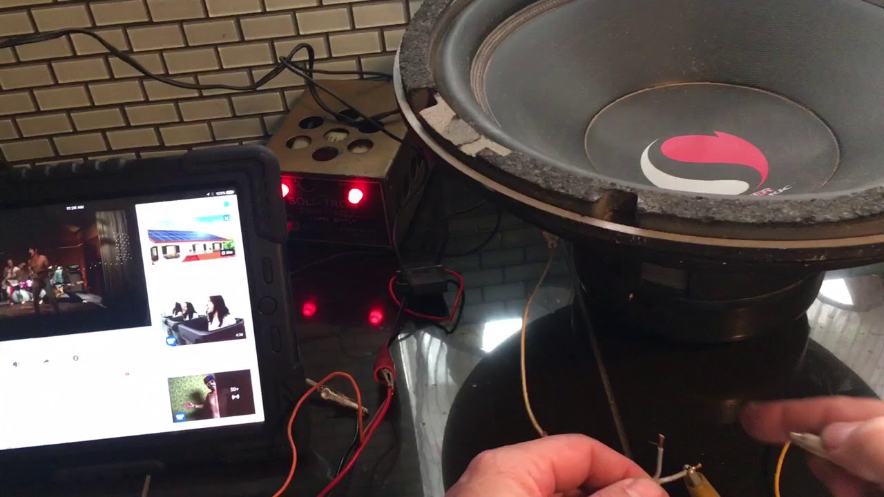 Testing coustic 108 and Kicker solo baric s15c 15 - YouTube