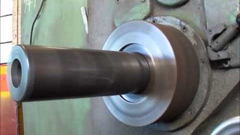 Online Auction Cincinnati Gilbert 3-1/2" Horizontal Boring Mill