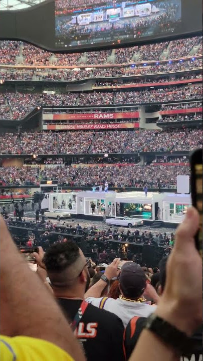 SNOOP and DR DRE superbowl halftime performance INTRO