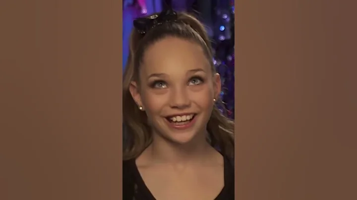 My ring on the top of my Christmas tree 💅🏾 #dancemoms #viral #subscribe #fyp #edit