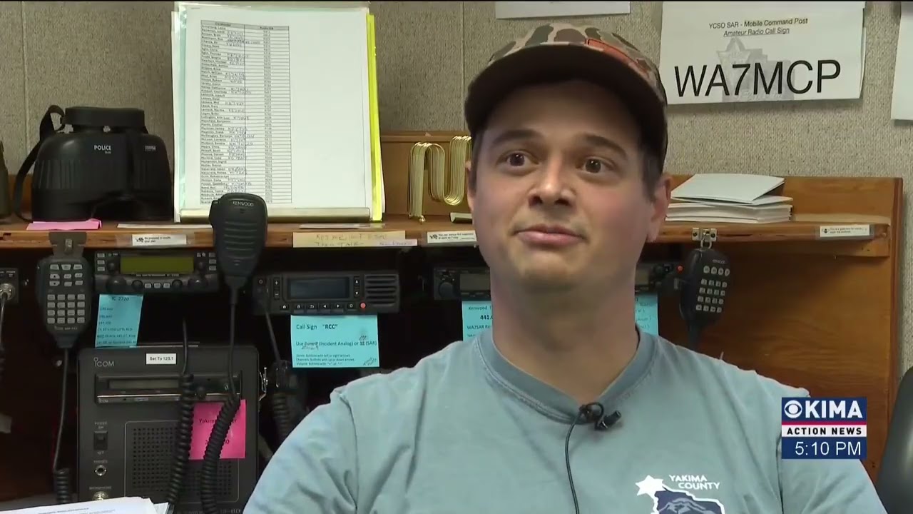 Снегоходчики и спасатели спасли жизнь на холме Потато-Хилл.