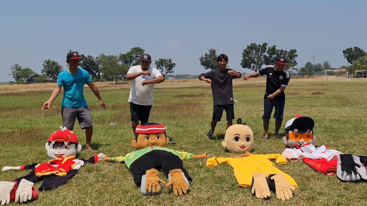 BADUT LUCU BADUT BOBOIBOY LOMBA  PAKAI KOSTUM SERU BANGET!!