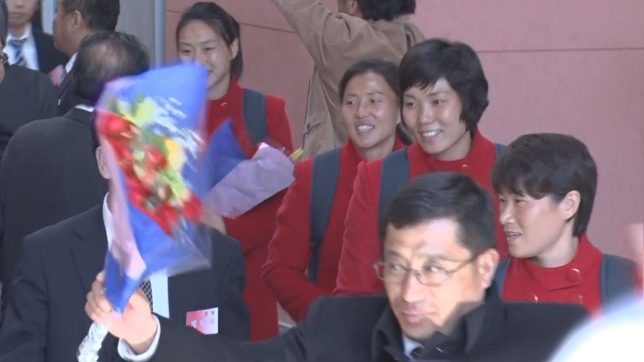北朝鮮女子代表が来日 サッカー五輪予選 例外 Youtube