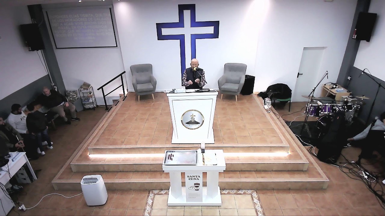 Culto ministrado por el pastor y el tío Marchena tema: 