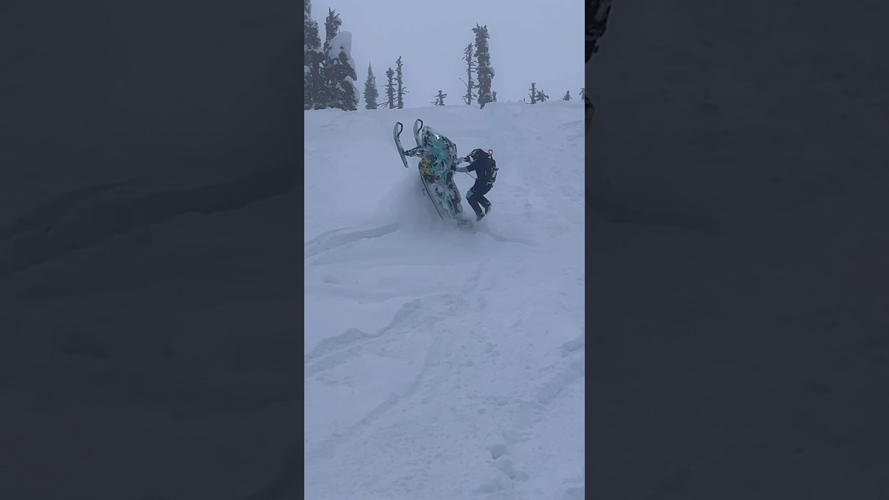 Skidoo turbo 146 is a handful👀 