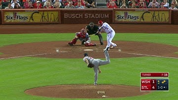 WSH@STL: Molina singles to drive in two more runs