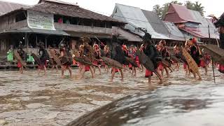Prajurit perang bawomataluo nias selatan