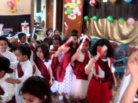 مسيرة لأطفال الحضانة في دار الناشئة لعام 1434 هــ 