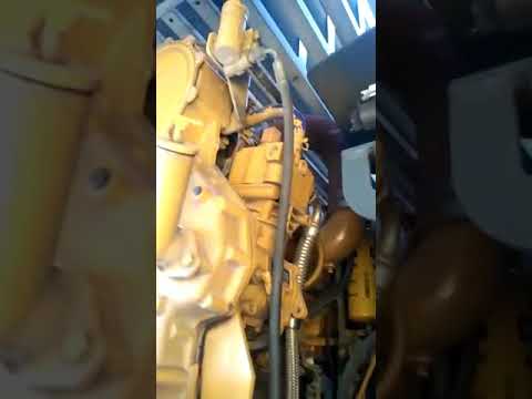 Βίντεο: Πόσο βαρύς είναι ένας κινητήρας c15 CAT;