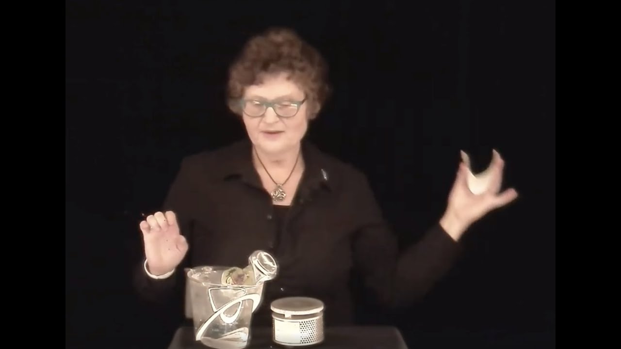 Crushing an aluminum can with our normal atmospheric pressure YouTube