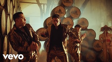 La Arrolladora Banda El Limón De René Camacho - Nos Faltaron Pantalones