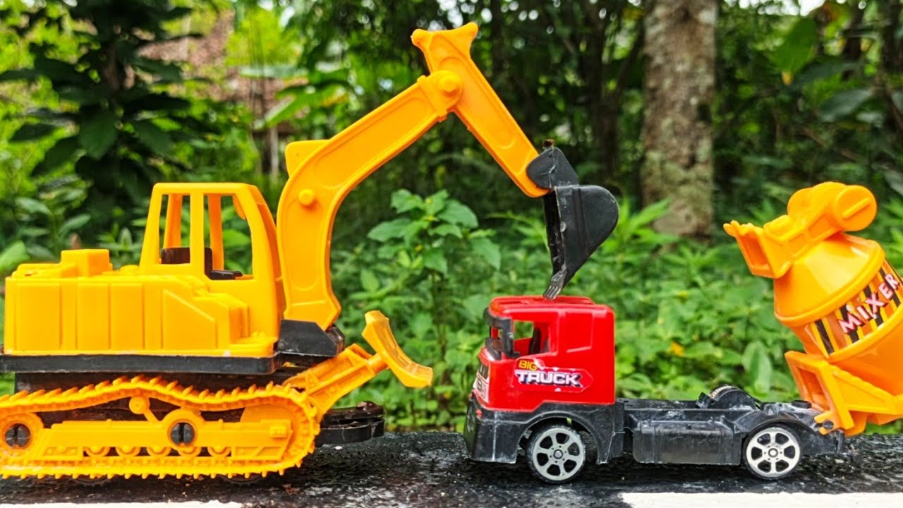 Menemukan Banyak Mobil Mobilan Truk, Truk Oleng, Mobil Molen, excavator, Mobil Balap, Motor Balap