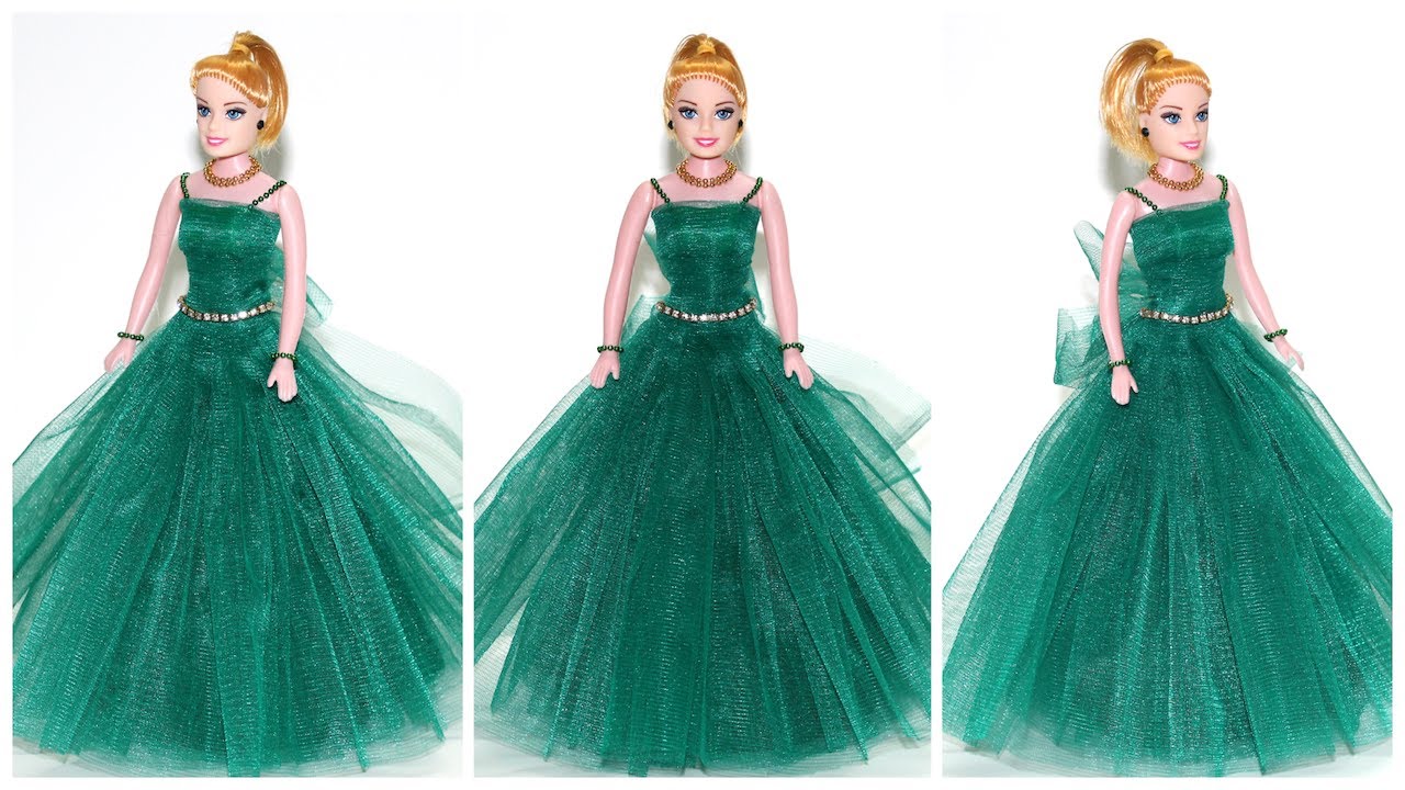 2004 Holiday Barbie Green Velvet Dress - Walmart.com